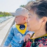 天很蓝，云很白，水很清，你很棒！