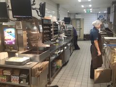 -麦当劳(燕顺路店)
