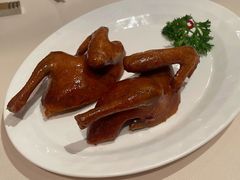 烤乳鸽-利苑酒家(金宝店)