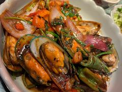 -大头虾越式风味餐厅(光明广场店)