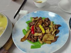 -鹿鸣酒家(越秀店)