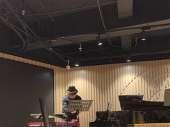 -柏斯音乐艺术中心·钢琴·吉他(上音店)