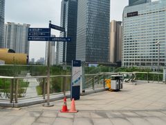 -陆家嘴空中步行连廊