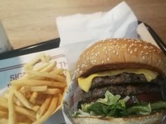 火烤双层牛肉特堡-The Habit Burger Grill 哈比特汉堡(复兴soho店)
