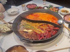 -卤校长老火锅(杨家坪直营店)