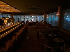 -SU lounge the lake view湖景酒廊