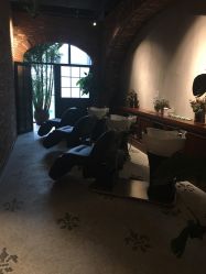 -THE BARN大屋理发馆