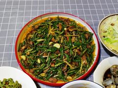 大盘肥肠鸡-易老头三样菜(南滨路总店)