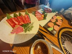 -炼火烤肉店