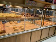 面包甜点陈列柜-皇后西斯汀饼店(文化路店)