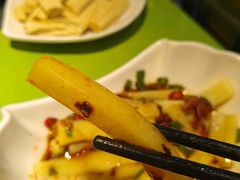 -四季喧黔味豆米火锅(万达广场店)