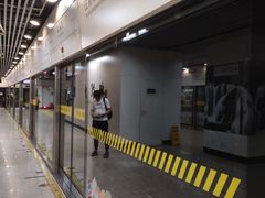 -龙溪路(地铁站)