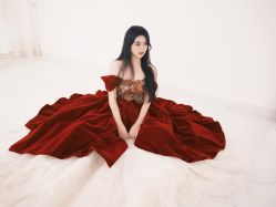 -拉瑞娜LaReine婚纱礼服高级定制