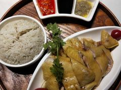 -暹罗酒肆泰餐厅酒吧