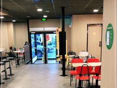 大堂-麦当劳(季平店)