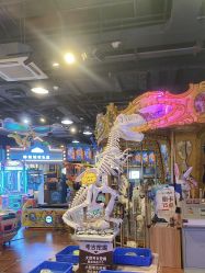 -卡通尼乐园(宝山龙湖天街店)