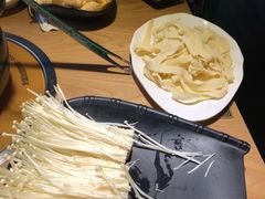 -尚品小土屋涮毛肚(李沧万达店)