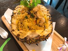 -Chom Cafe and Restaurant