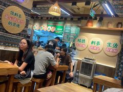 -云阿蛮云南生烫牛肉米线(奉贤路店)