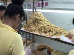 -Bánh Mì Huynh Hoa