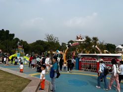 -季高兔窝窝亲子园(上海薰衣草公园店)