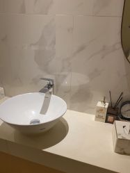 -香港倾城国际·美容美体中心