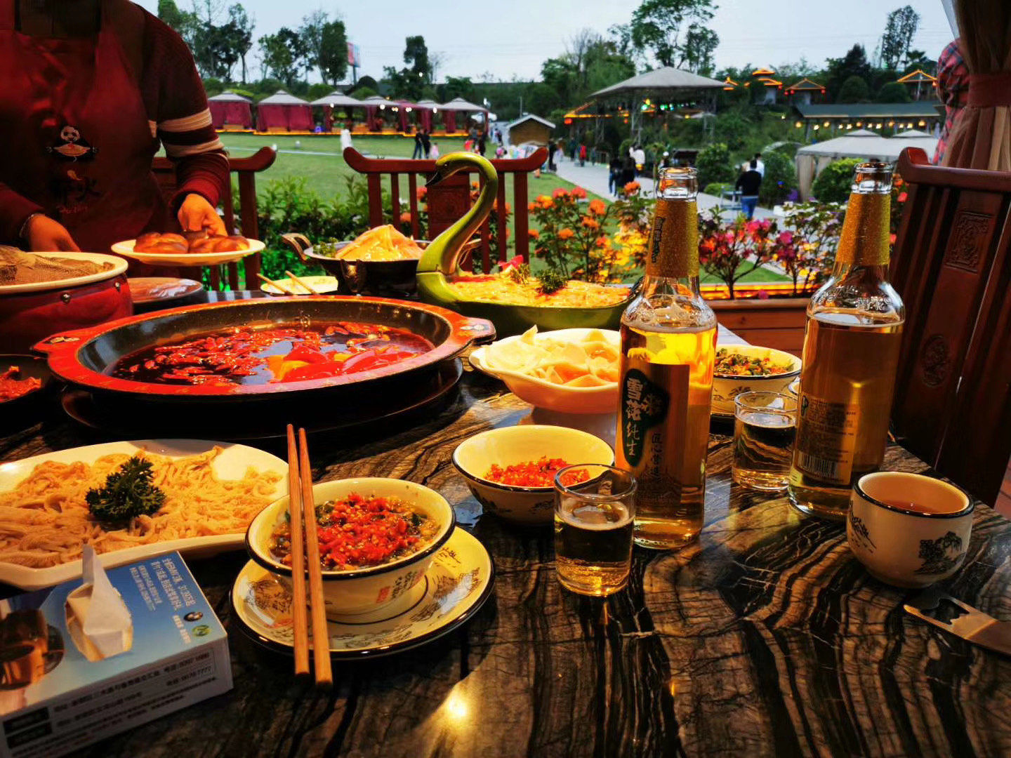 沸腾小镇)

—————————————