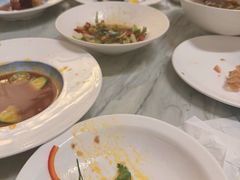 -浅深(世茂滨江精品店)