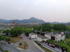 -铂逸梦秦酒店(横店梦幻谷店)