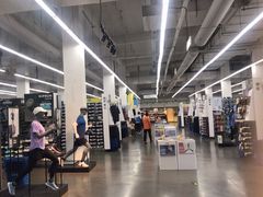 -迪卡侬(金龙湖店)
