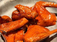 脆炸乳鸽-荣小馆(安达仕店)