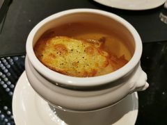 洋葱汤-皇冠假日酒店-B&G51餐厅