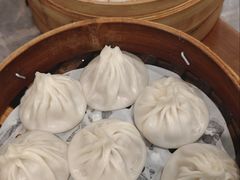 -莱莱小笼·乔艾