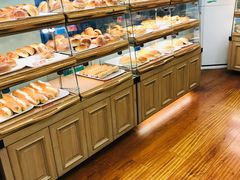 面包甜点陈列柜-新侨三宝乐面包店(崇文门店)