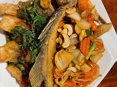 -Dang restaurant (patong phuket)