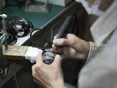 日本制造工厂为不同品牌制作眼镜-圆方眼镜(东海花园二期东区店)