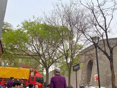 -老兰家传统烧烤炒菜泡馍(小南门店)