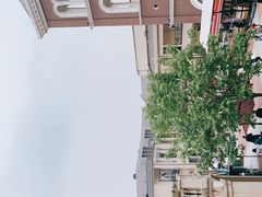 -王府井奥莱临潼小镇(临潼店)