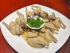 -龙悦湾酒家·八阵鱼生·渔人码头店