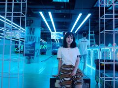 -世代星球·保龄球·镭战真人CS·团建(杨浦店)