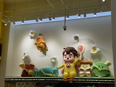 -咻啵翔翔零食基地(万达广场店)