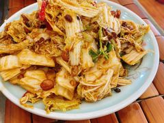 -老渔翁炖鱼坊(黄海西路东山店)