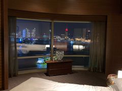 -上海外滩茂悦大酒店