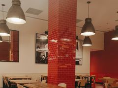 -城市大道红炉披萨烘焙坊