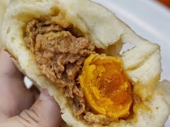 咸蛋黄超人包-老陶包子铺(南大西南村店)