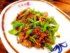 -老滇山寨•云南特色菜•地方菜•民族风情歌舞表演(金碧店)