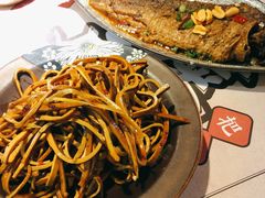 香卤鲫鱼-酒阳蒸经小酒馆(解放碑店)