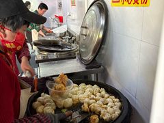 -依云煎包店