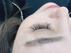 -初心纹眉洗眉·美睫专业店