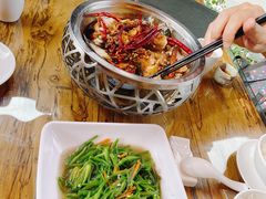-隔壁老王·家常云南菜(花巷店)